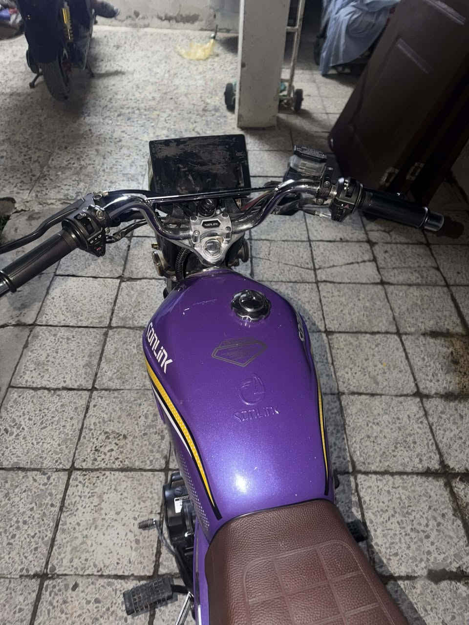 سلام عليكم دراجة سيفان سونليك موديل 25 للبيع💯
... محرك سعة 200cc 🔥⚡
...كفرات نظيفة كلش 💯
... تشغيل بصمة و سويج ✨
...تايرات نظيفة✨
...كفالة عل مكينة 💯💯✨
...بريكات دسك امامي بنز خلفي 🔥
... المكان-بغداد-الاسكان-خلف مستشفى الطفل✨✨
...الرقم:*********** موجود واتساب🎺✨
---ملاحظة: نقصها شاشة متقرة بس عداد بانزين. و جاملغ امامي مضروب.مازدة ضوة.🔥🔥🔥
ملاحظة2:الدراجة مكلوبة💯 ✨
