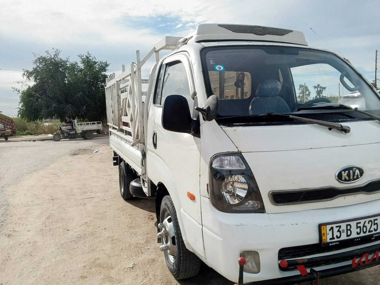 كيا 2009 رقم ميسان انكليزي سنويه لـ2030  ڪير ومحرڪ جدد  شاصي مكفول   دواخل نضيفه  كهربائيات شغالة حدادية نضيفه  مابيها نقص 
  السعر 90 وبيها مجال قليل وترهم مراوس  اذا،سياره نضيفه 

الاتصال 0782 979 5534
