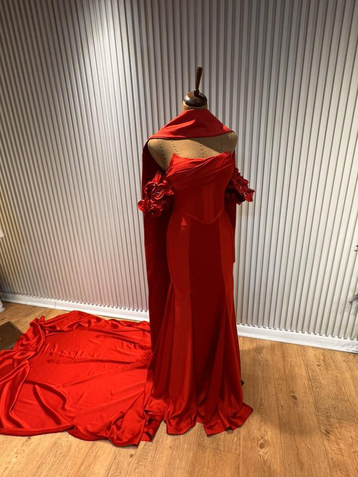 مرحبا اني مصممة ازياء ممكن تنفيذ اي دزاين بالكم شغلي في كندا ودبي وباريس  جزء من شغلي هذا واي دزاين بلعالم ممكن تنفيذه https://www.instagram.com/desinger_ghasaq95?igsh=bzFuM3dkNjVpZmdv


**إذا كنت صاحب هذا الإعلان وتريد حذفه لأي سبب، رجاءا أرسل رسالة إلى الدعم الفني**