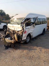 جنبي عالي للبيع 2013السياره مضروبه ابيعه عل هل وضعيه 07730051264