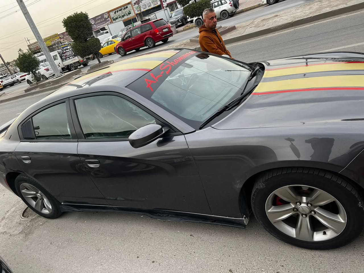 السلام عليكم 
جارجر 2019 SXT 

محرك 3600 

ماشية 60ميل قابل للزيادة 

السيارة استعمال شخصي 

حادثها فقط جاملغ خلفي صبغ 

و3 ابواب تبديل اصلي نفس اللون شركة هارلم يعني قطعة وحدة صبغ فقط 

السعر 180 ورقة 

مكاني بغداد شارع فلسطين 

ممتواجد على الفيس فقط اتصال

رقم الهاتف :***********
