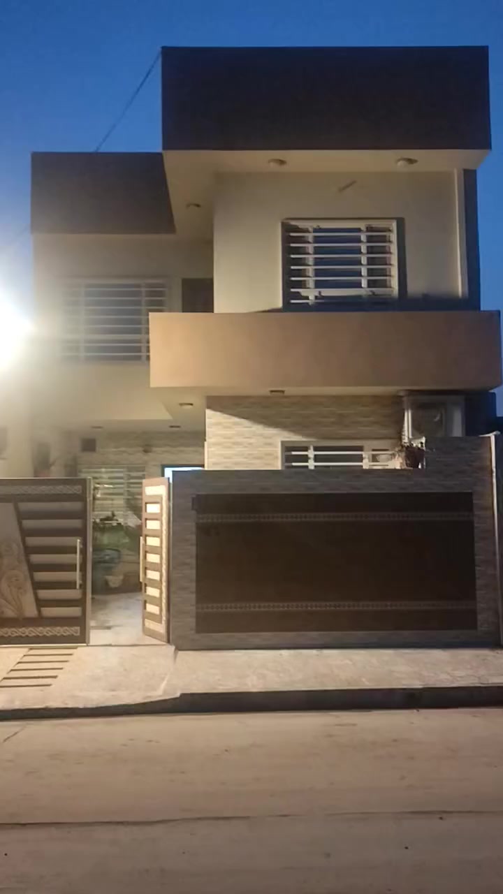 اعلان رقم 154
🔴 البيت في مقاطعة 58
🔴 المنطقة الكندي الثانية 
🔴 سند طابو الزهور 
🔴 المساحة 150 متر واجهة 7٫5× 20
🔴 السعر 300 مليون
🔴 البيت طابقين/
      1- الطابق الأول كراج ومطبخ واستقبال وهول وسطي وصحيات و2 غرف نوم 
      2- الطابق الثاني هول وسطي وصحيات و3 غرف نوم وصحيات  وسطح ناصي وسطح عالي
🔴 الموقع مميز 
🛑يعلن  مكتب أرض الكندي للتجارة العقارات 🔊
🔥🔥 بيع وشراء الأراضي  والبيوت 🔥🔥(سكني/ زراعي/ تجاري)
🛑يوجد عروض اخرى في المكتب✅نستقبل كافة العروض 🔥
🛑لتفاصيل اكثر زيارة المكتب او الاتصال على أرقام الهواتف

***********

***********

***********
