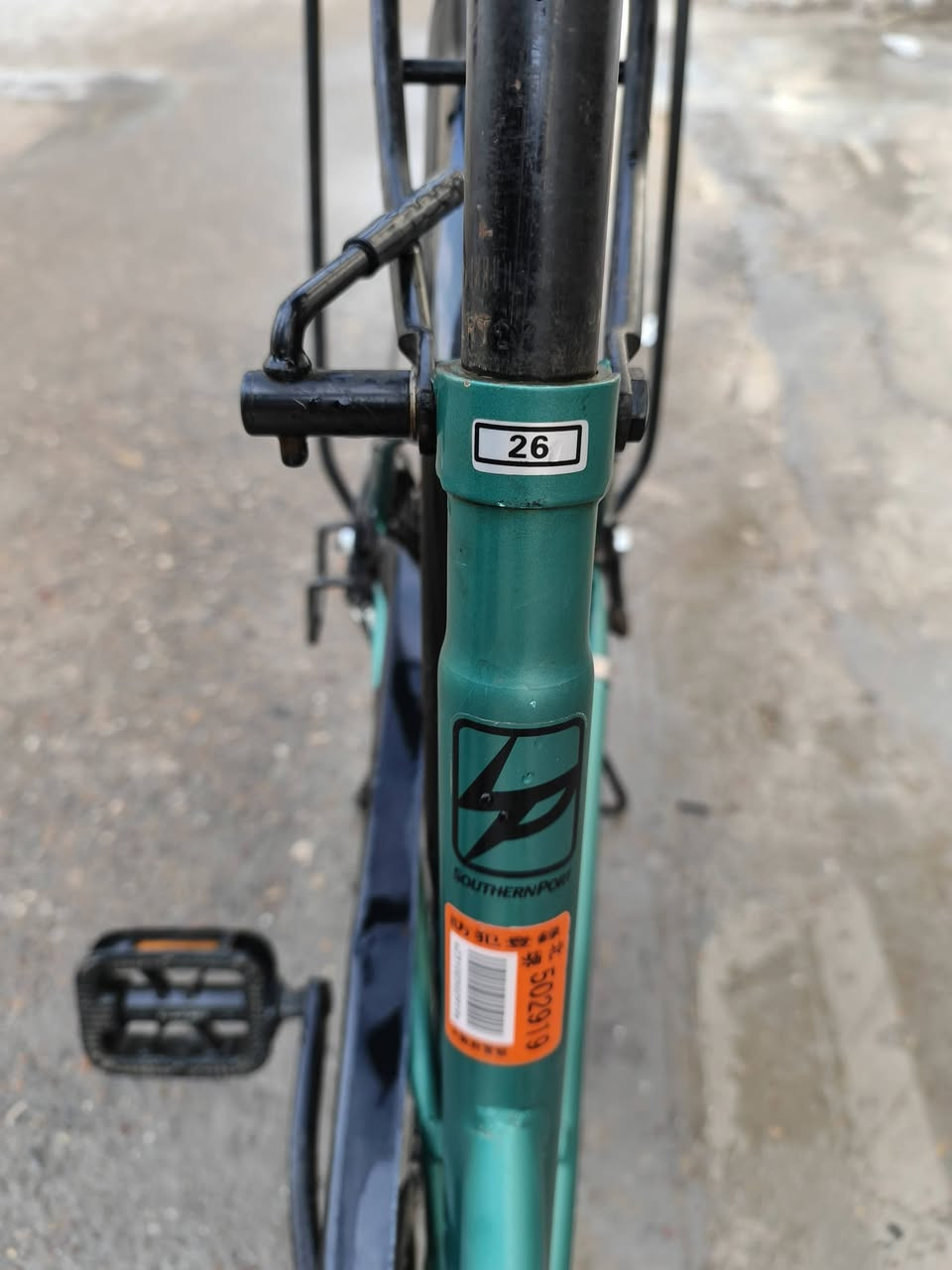 سلام عليكم
بايسكل للبيع نوعيه بناتي عكرب  6 سرعات

بايسكل اخو النظيف نظافه ٩٠٪

العنوان  بغداد الغزاليه 
السعر 130وبي مجال للطيبين 

***********
