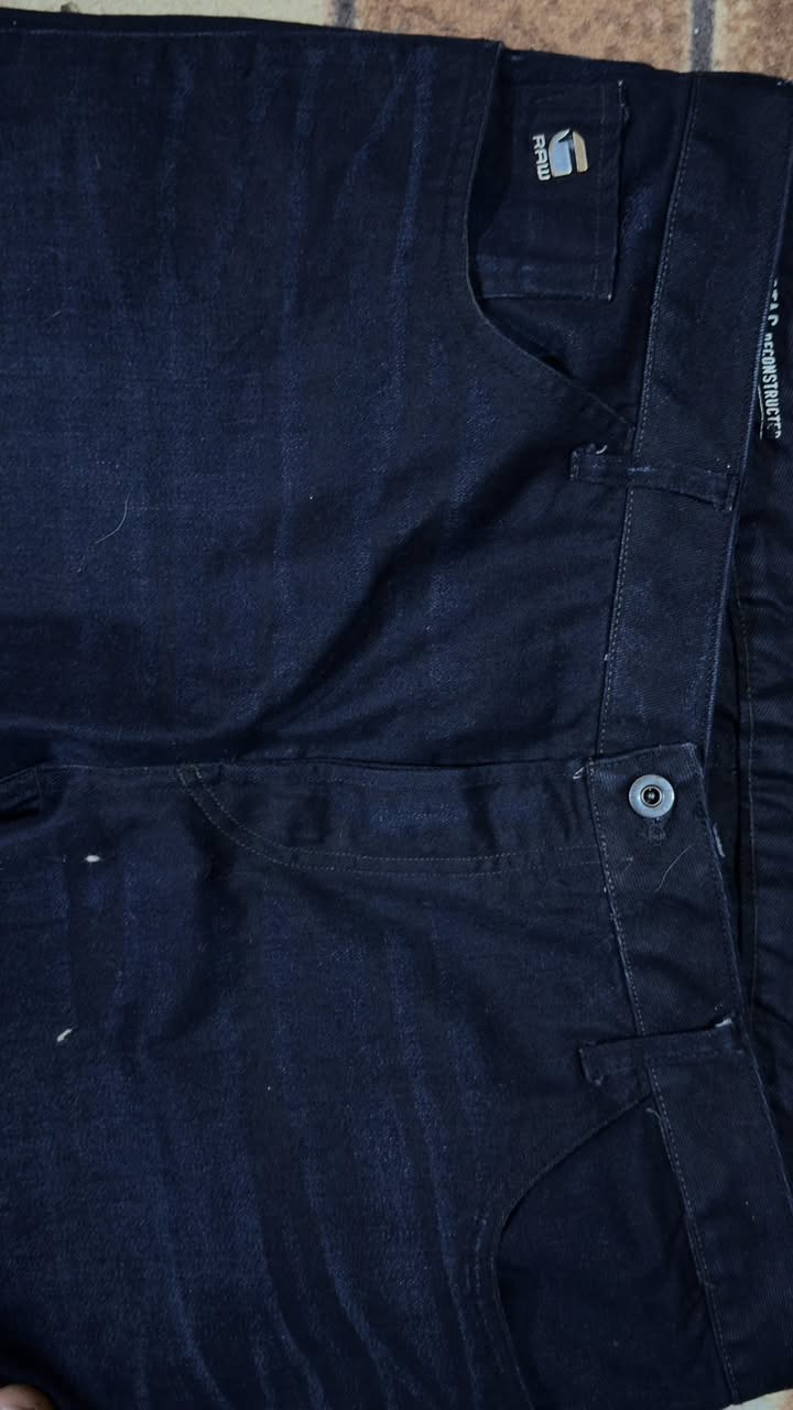 قطعة كلش مميزة متتفوت من جي ستار
القطعة اصلي نظافة ١٠/١٠ 
ليگرا
الطول ١٠٥
القياس ٣٨
لون نيلي غامق مطعم ب اسود 
السعر خاص


**إذا كنت صاحب هذا الإعلان وتريد حذفه لأي سبب، رجاءا أرسل رسالة إلى الدعم الفني**