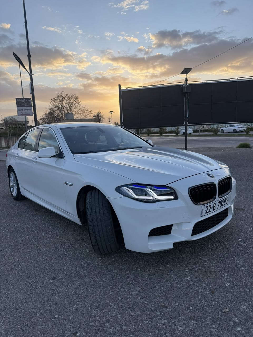 سلام عليكم  F10 مديل ٢٠١١ شركه عروش خليجى مواصفات سلايت حساس خلفى و امامى شاشه جديده ٢٠٢١ كار پلى دعاميا M باكج لايت مبدل شكل جديد معرك N52  530 نوزل قصير مرغوب سياره بدون صبخ جاملخ امتى سايق مبدل بلادى بدون ضربه بدون دواخل مكانين بارد باقى مكفول سعر ١٨٠ مجال ***********
