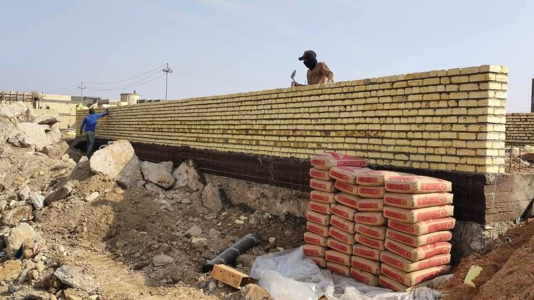 خلفه بناء  متفرغ حالياً طابوك بلوك حجر مكطوعه وبليوميه
***********
***********
