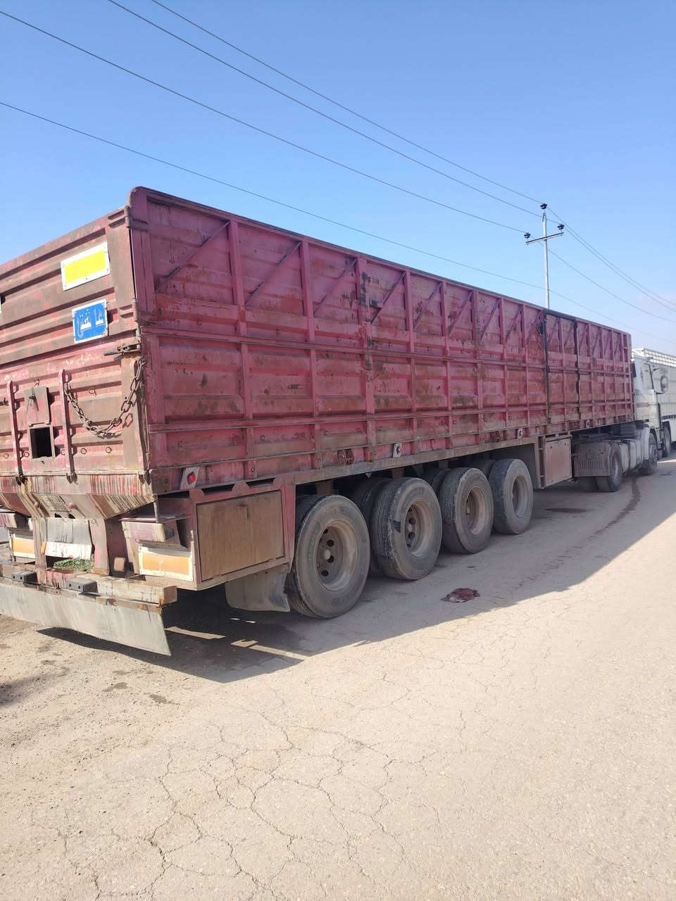 عربانة شاصي محلي طول 12 ونص ارتفاع 175 دناكير سكانيا ورابع رفاع جوبلس 
***********
