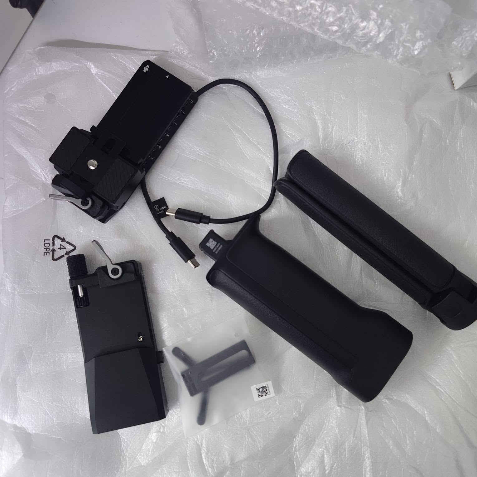 Dji Ronin rs5 رونين
شبة جديد فقط مفتوح من الباكيت طلعت بي مرتين فقط
مكفول كفالة عامة
نظافة 100٪
مكاني بصرة
***********

سعرة 650.000  الف 

سبب البيع اشتريت النسخة  Combo
