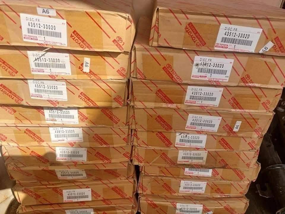 السلام عليكم
متوفر  فلنجة دسك بريك ويل امامي تويوتا كامري اصلي وكالة موديل ١٩٩٢ الى ٢٠٠١ جملة/ مفرد. 
للاستفسار :- بغداد/كراج الخالدي  ساحة الطيران / الشارع العريض .
ابو علي / ***********
