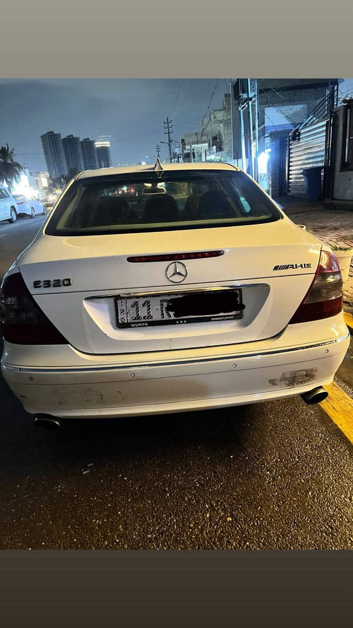 السلام عليكم للبيع سيارة مارسيدس  E 211 محرك 6سلندر 320 موديل 2003 محدث الدعاميات والبجم 2008 تبريد جديد هذا الموسم مبدل فتحة سقف حساس امامي وخلفي باقي المواصفات معروفه بالمارسيدس  السياره باسمي رقم انكليزي سنويه مجدده لغاية 2030 تحويل ثاني يوم السعر12500شده وخمسه وعشرين ورقه بيه مجال مكان السياره بغداد الحريه حي نواب الضباط موبايل ***********
