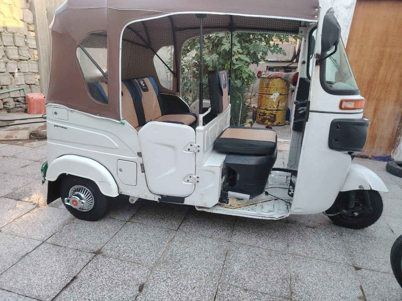 تكتك لبيع سنويه تحويل ثاني يوم مكان واسط صويره  موديل ٢٢ شهر ٥ تكتك مكفوله مكينه مكفوله سعره  ٦ مليون وبيه مجال 
***********
