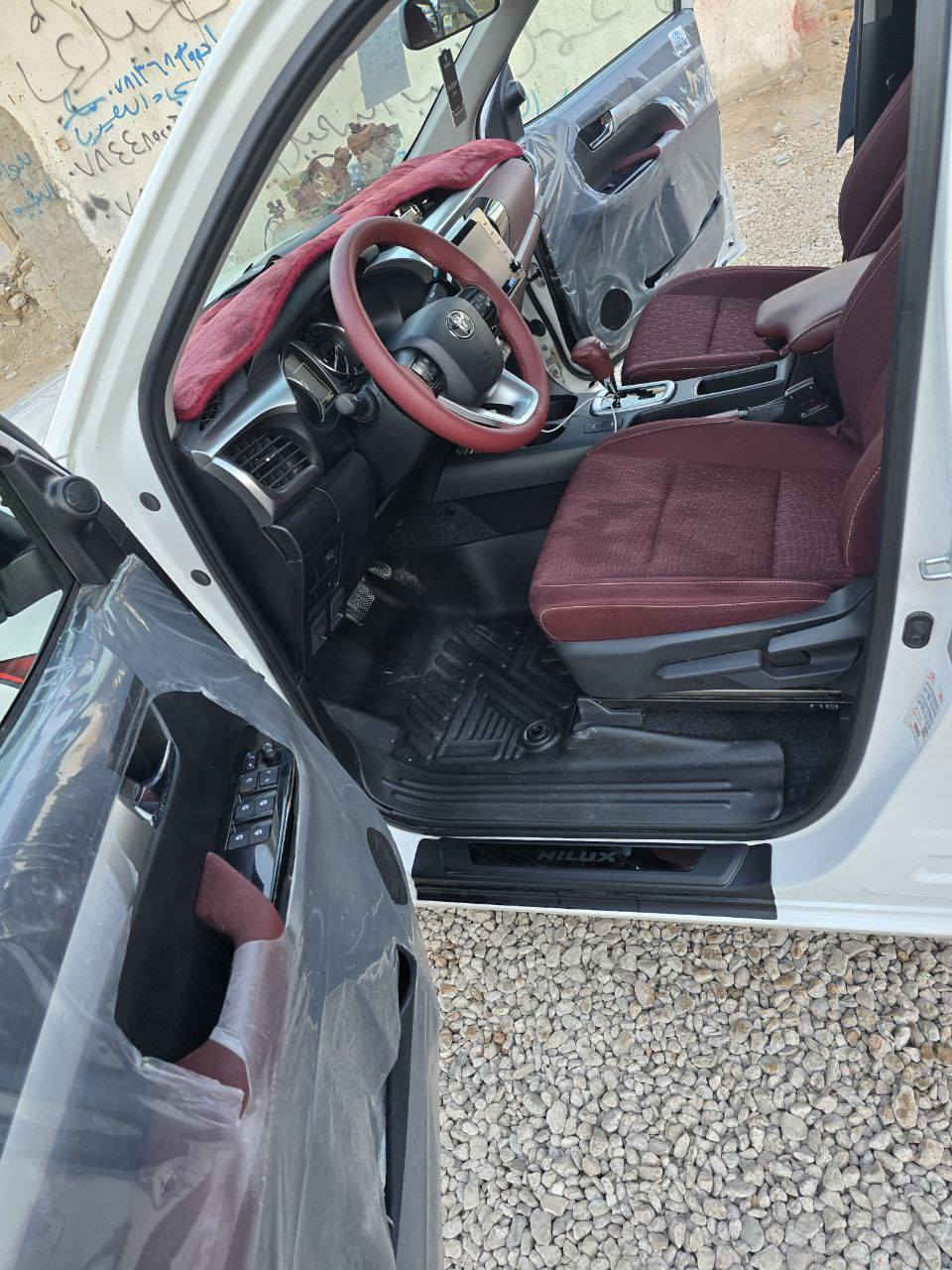 بيكم تيوتا هايلوكس  2025 مستخدم ماشيه 7 الف 

ضمان لشركه تيوتا 5 سنوات او 100.000 كيلو متر 

🔹النوع : بيكب تيوتا هايلوكس
 
🔹الفئه : 4 سلندر 2700 

🔹الموديل :2025

🔹بصمه 

🔹شاشة + كامره خلفيه 

🔹حساسات خلفيه 

🔹دخول ذكي 

🔹تحكمات مقود 

🔹تبريد بل الكشن الامامي 

🔹شاحن مبايل 

🔹مدخل USB

🔹قطعتين تبريد 

🔹مري شفط 

🔹نظام التزحلق تراكشن كنتلور 

🔹اضويه اماميه زنون مع كشاف ضباب 

🔹اضويه خلفيه لد 

🔹نظام الدفع 4*2

🔹مرقم كامل سنوية  جاهزة باسمي

للاستفسار:***********
