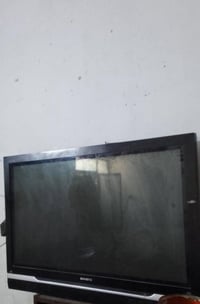 شاشه ٥٠ • بدون نت • حقيقي
