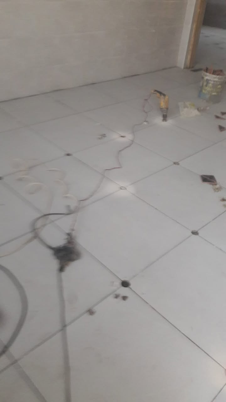 خلفه جداري ارضي بورسلين سيراميك بايات درج نجف فقط ***********
