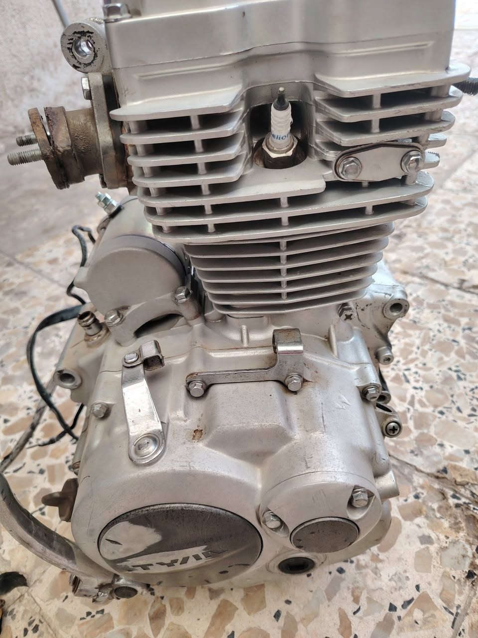 محرم داييون جديد كدام العين فشكة جهة وحده فقط طاكة سعر قفل ١٠٠ الف


**إذا كنت صاحب هذا الإعلان وتريد حذفه لأي سبب، رجاءا أرسل رسالة إلى الدعم الفني**