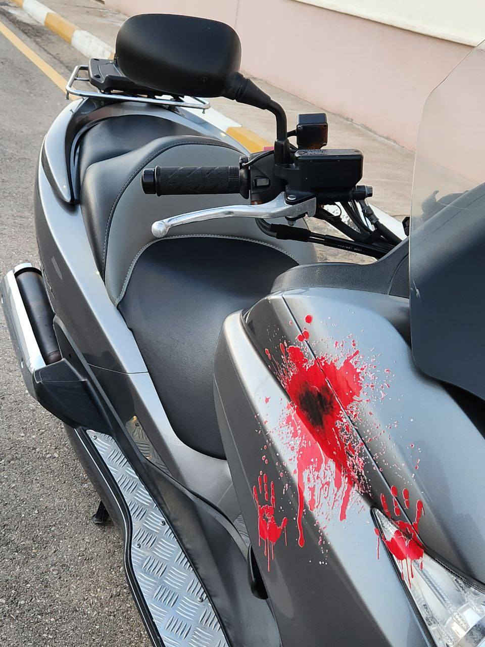 السلام عليكم للبيع اخت الرمبه 010MF
مواصفات عاليه 
7كير اربع تحويلات
تدفئه يدات 
شاحنه موبايل 
جامه طويله 
ويل ذهبي 
نظام ABSمانع انزلاق 
دراجه كفاله عامه من كلشي 
السعر 17ورقه وبيها مجال قليل 
قبل شهر طالعه من المعرض عنوان واسط الدبوني الشراي يتصل وبيه خير ويدل 
***********
