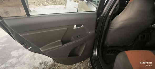 السلام عليكم
كيا سبورتج موديل 2016 وارد خليجي محرك 2400 دوش سيارة نظيفة تحكم ستيرن بيه جاملخ الخلفي صبغ هذا السعر 140 وبيه مجال بسيط 
رقمي الاسيا ***********
رقمي الاثير *********** شراي يتصل
