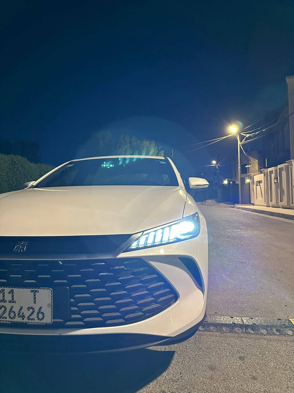 السلام عليكم بي واي دي كن بلاس ماشيه 20.000km موديل2025 كفاله عامه مكانها بغداد للاستفسار ***********
