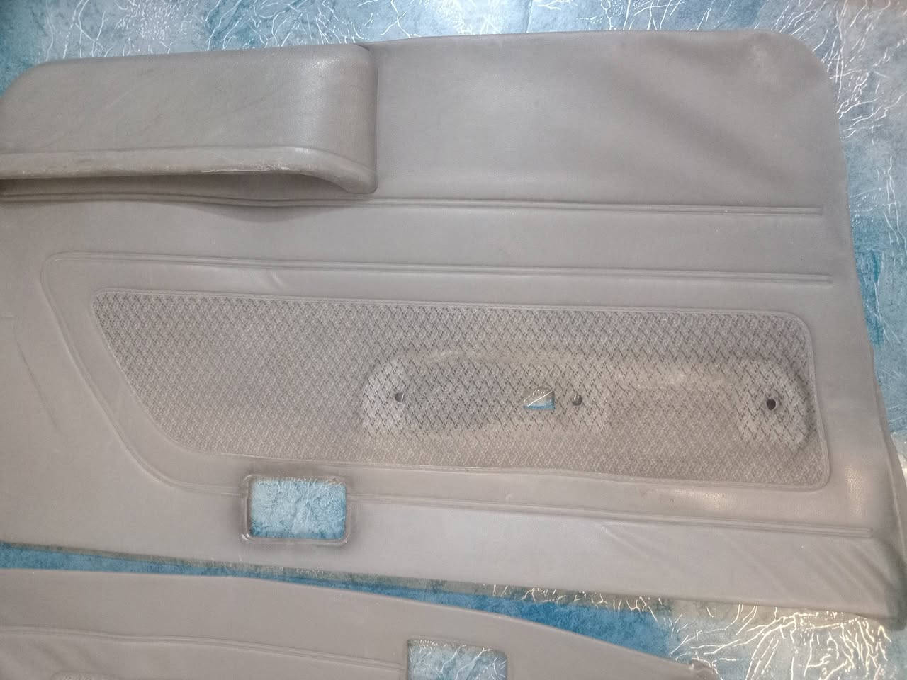 السلام عليكم  تخم بطاين شركه للبيع ٣٥ الف قفل اتصل على الرقم *********** عنوان بغداد زعفرانيه
