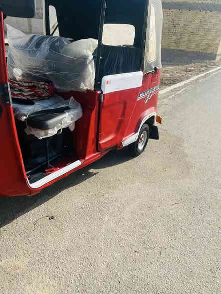 سلام عليكم تكتك لبيع مديل 2022تكتك كلشي ما عوزه خير من الله تكتك حلوه وحله من الصوره رقم ذي قار باسمي تحويل ثاني يوم تكتك مجفته تشفين شركه لا صبغ لا معجون لا بارد بيه دمع بل لغد بصيطه بجهت اليسره مضحه لا مرجعه بارد ولا مصبوغه المو شرا.طلع كبل مكاني ناصريه قضا الفجر السعر 6300وبيه مجال ***********
