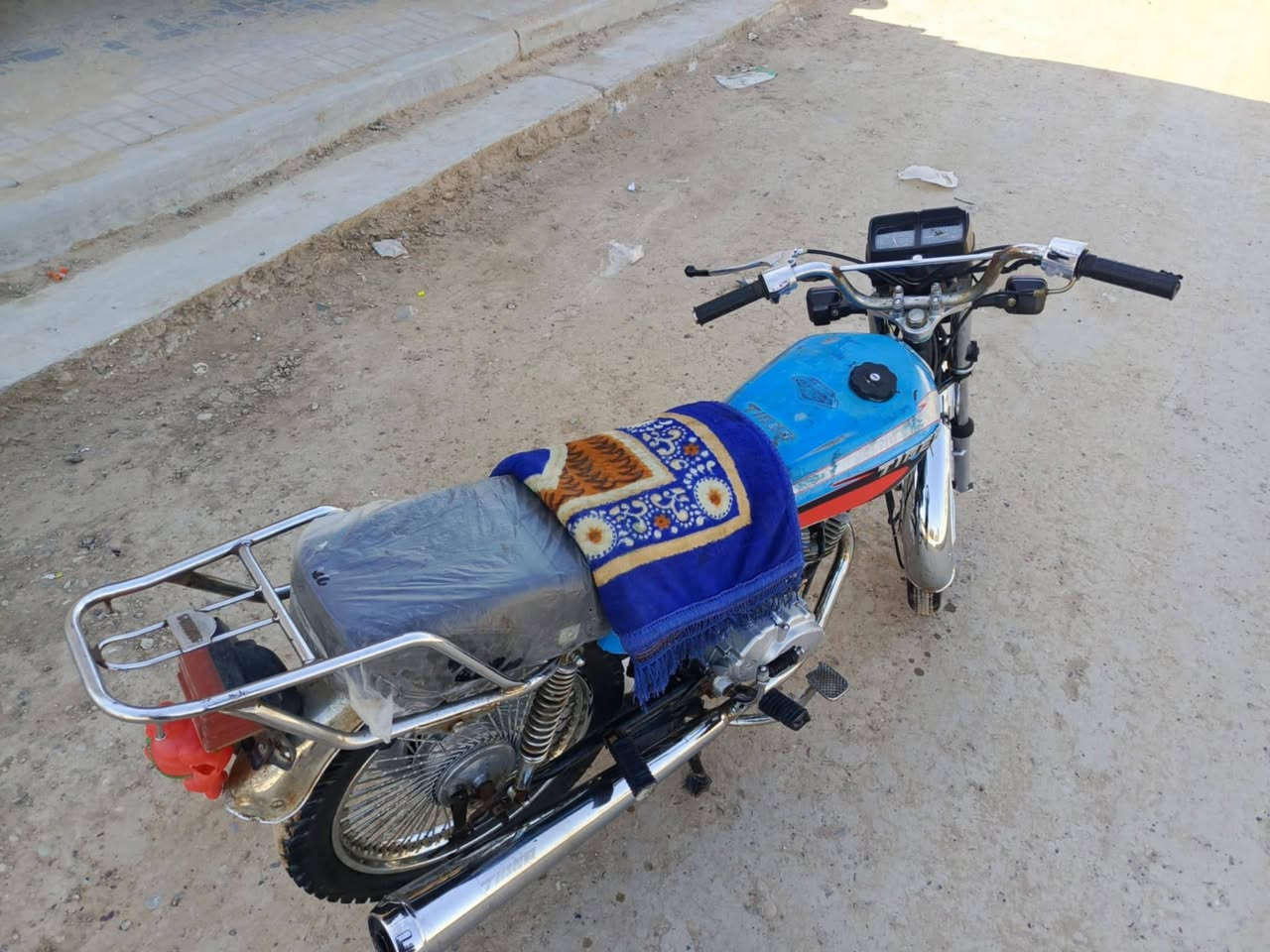 سلام عليكم دراجة تايگر اربعة گير للبيع موديل 2021 سعر 450وبيهة مجال مكان بغداد النهروان *********** هاذة رقمي اوراق موجودة
