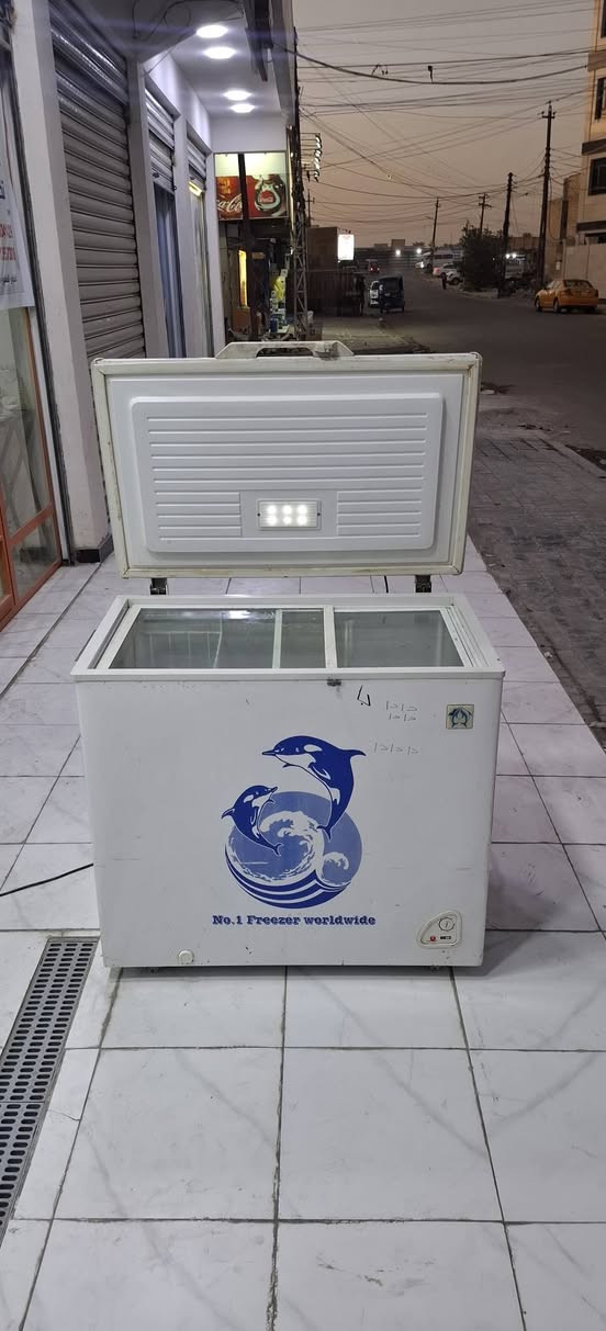 مرحبآ مجمدة ام دولفين ماركة معروفة حجم جبير 10 قدم شغالة وظمان بشغلهة نظام تجميد نظافتهة [💯] للبيع سعرهة 160بيهة مجال بسيط تواصل خاص او اتصال على رقم ***********
