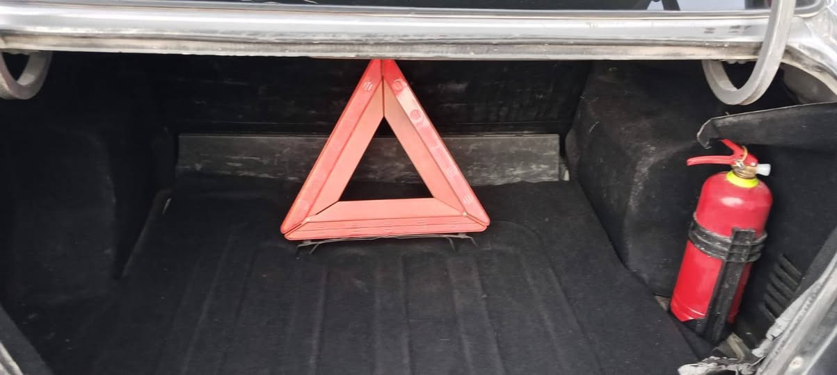 سلام عليكم اخوان
افيو للبيع 
مديل 2008 
رقم اربيل شرط التحويل والغرامات 
محرك نضيف كير نضيف كير عادي 
طخم تاير جديد 
شاشه وسستم سماعات عليها 
تخمها نضيف 
سياره بيها احزام صبغ بدون دواخل 
سياره احلى من الصور ونضيفه مال ببت 
مكان السياره موصل حي سومر 
*********** 
***********
