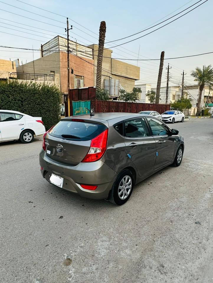 يا الله
للبيع هونداي أكسنت 2013
رقم بغداد الجديد 
هزه جديده 
سنويه جديده بأسمي 
محرك 1600
كير اوتوماتيك AT
تبريد ممتاز 
داخل نظيف جداً 
شاشه كبيره اندرويد 
تحكم ستيرن مثبت كروس سرعه 
العداد 90
تايرات نظيفه باتري جديد 
وارد امريكي طخته جاملغ أمامي مبدل بلادي 
وهلال جاملغ خلفي صبغ اثر بارد وبيه بعض الجراد 
سياره نظيفه وبلاديه وبالعافيه على الياخذه
السعر 85 ورقه 
مكاني بغداد 
***********
