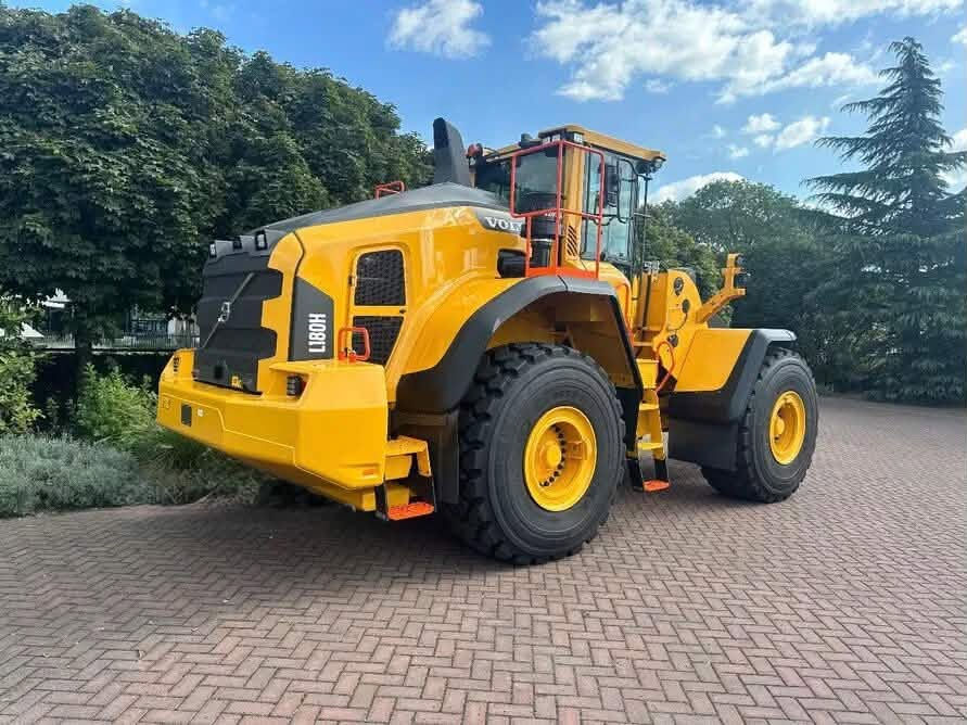 New Volvo L180H wheel loader #volvo #loader #drivers #fbreels #highlights


**إذا كنت صاحب هذا الإعلان وتريد حذفه لأي سبب، رجاءا أرسل رسالة إلى الدعم الفني**