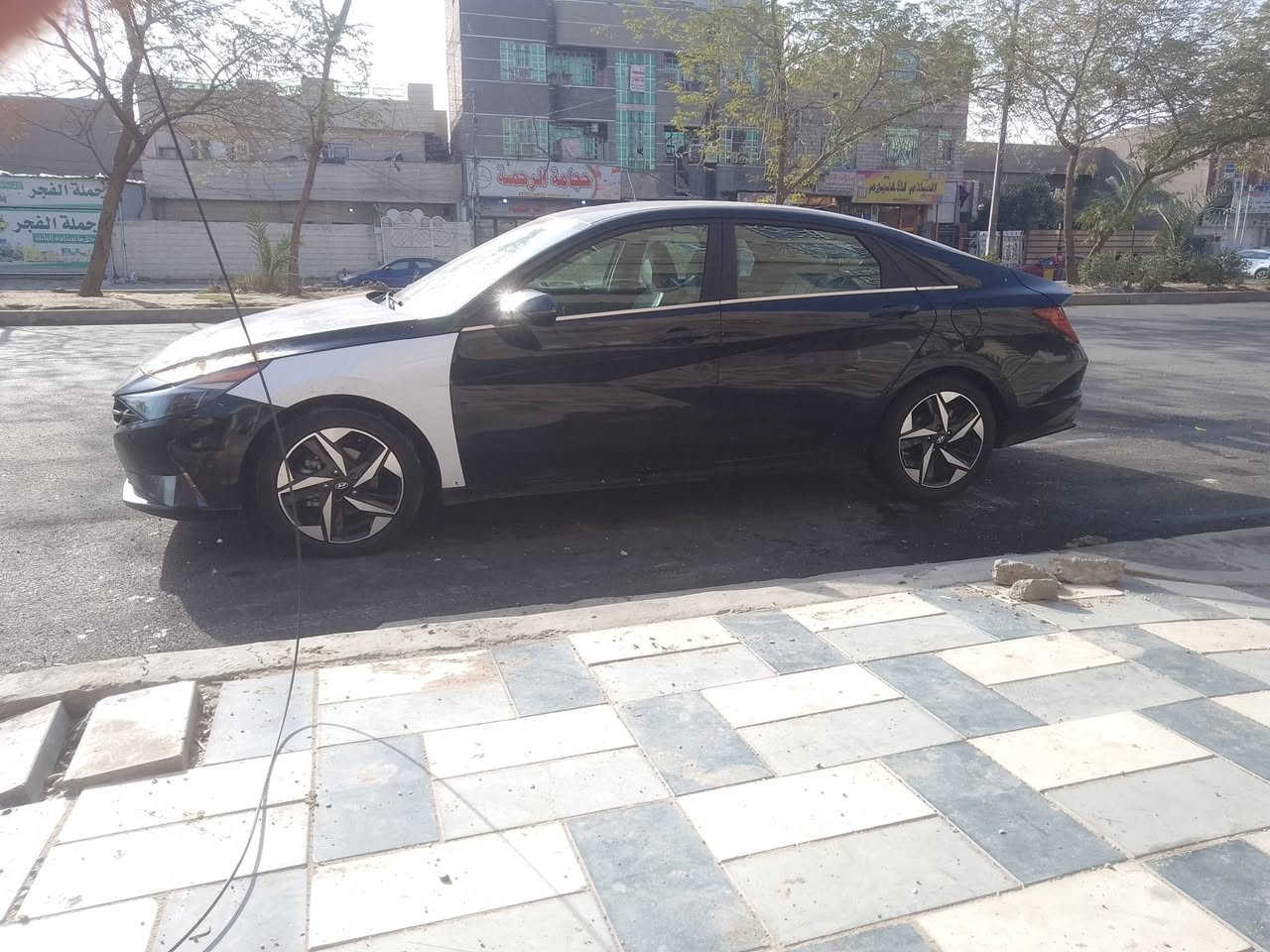 الإنتره للبيع أمريكي موديل 23 ماشيه 35 ميل 
السياره ع وضعه بدون رقم ومعمره درجه اولى بس يحتاج اله صبغ جاملغ شويه من البنيد بس مبدل بيه جاملغ ضربته جاملغ شويه من البنيد داخل بيجي بلادي سياره لمتد  فول مكان السياره حي اور رقمي *********** بي واتساب 
سعر السياره 142 بيه مجال قليل
