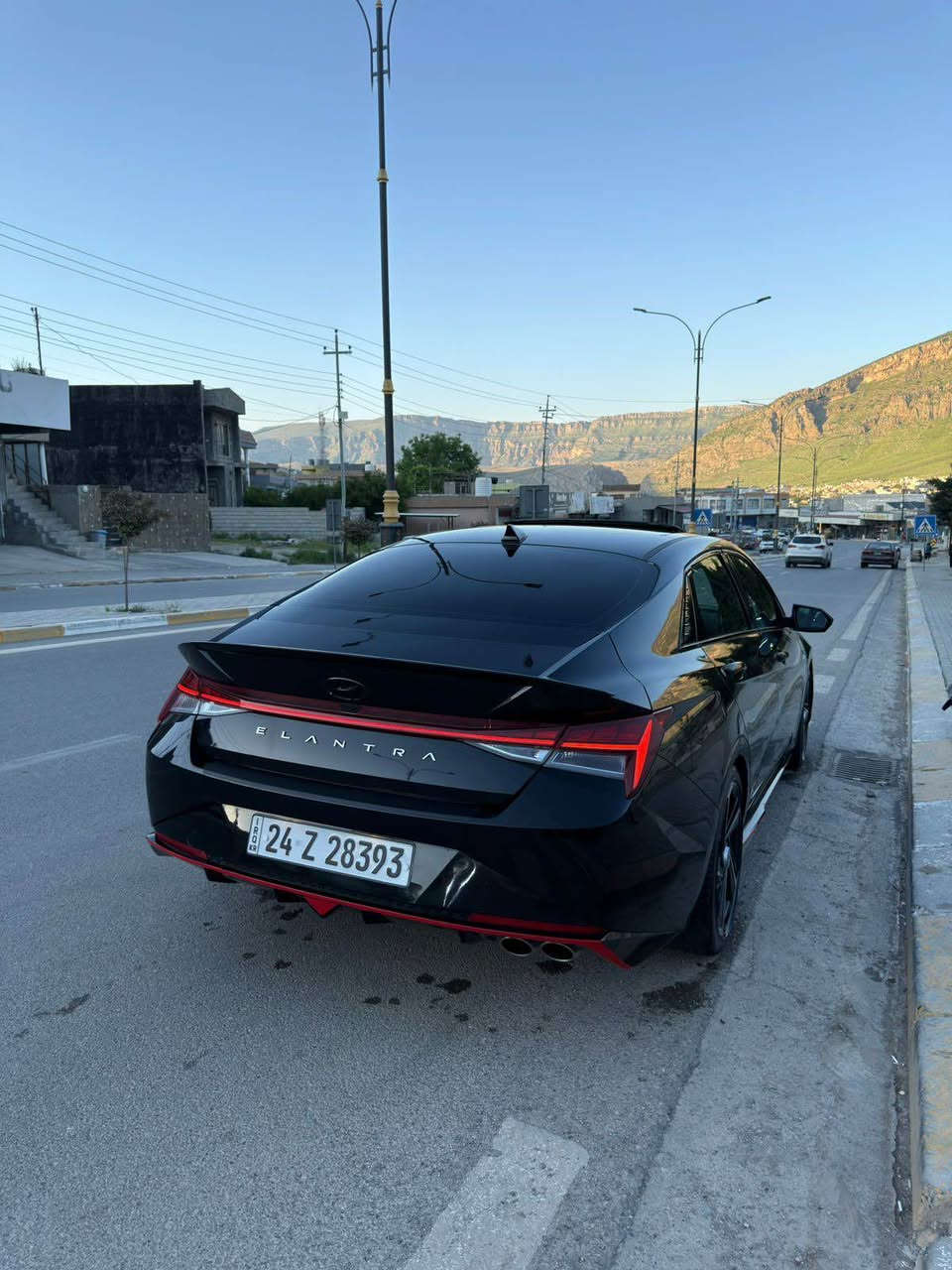 Hyundai Elantra N Line
سەیارەکە زۆر خاوێنە و کەم ڕۆشتوە 
مۆدیل : 2023
رۆشتن : 30,000 کم 
الوارد: أمريكي (USA)
رەقەم شانسي (VIN): KMHLR4AF1PU404789
سبوخی نیە
مەکینەو نیزامی ڕۆشتن :
 •مەکینە  4پستۆن 1.6 لتر تۆربۆ
 •204 هێزی ئەسپ
 • 265 نيوتن متر
 •گێری ئۆتۆماتیکی دەبڵ کلاج DCT 7زۆرترین هێزی بەرگە گرتنی هەیە 

مواسفات (N Line):
 • ستایلی سپۆرت N Line
 •کوشین ڕیازی - کوشین هیتەر - کوشین کارەبا 
 •ئۆتۆ بان - خەتی جادە - ٣٦٠پلە ڕادار  
 •گێچ ئەلیکتڕۆنی بە 5 جۆر دەگۆڕی 
 • شاشە گەورە ناو LED 
 • Apple CarPlay + Android Auto
 •کامێرای دواوە 
 • حساسی ٣٦٠ پلە 
 •تەحدید سووڕحەت و ئۆتۆبان 
 • لایت و بەگ لایت  LED
 • سیستەمی راداری ئاگادار کەرەوە + قفل مركزي
 • شوتەی سپۆرتی ماڕکەی لەسەرە K&N
 •سحر 159 محاملە*********** سوران, أربيل
