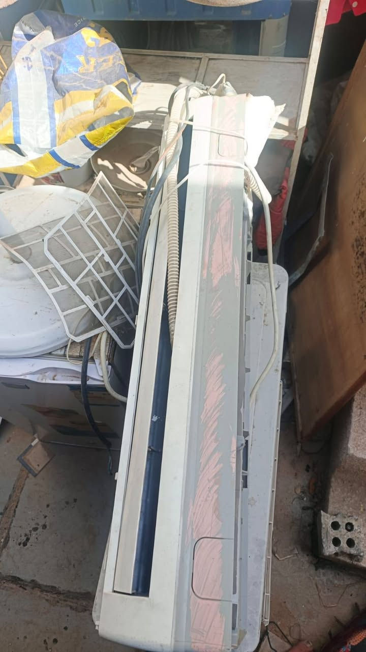 سبلت فرش 2 طن مستخدم 
مكفول ماعدا القطعة الداخلية الفان ضعيف 
لا بي ليك ولا داخل تصليح ابروده حلوه 
غاز كامل ممنقص 
السعر 280


**إذا كنت صاحب هذا الإعلان وتريد حذفه لأي سبب، رجاءا أرسل رسالة إلى الدعم الفني**