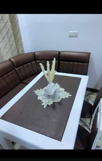كورنر طعام • مكان الدورة