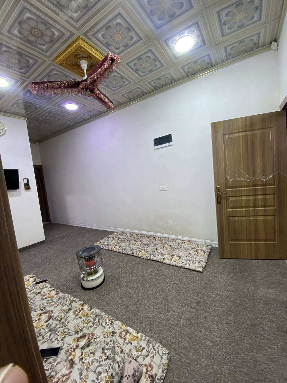 دارين للبيع طابو صرف سعر مناسب مناسب مساحه كل دار 100 متر على حديقه سنه البناء 2025 اخو الجديد سعر الدار الواحد 75 وبي مجال مستحيل تلكه هيج سعر بعد بحي العسكري تحديدا قرب مدرسه الشهيد حسين منصور وخلف جامع سداد البرزنجي 
***********
***********
