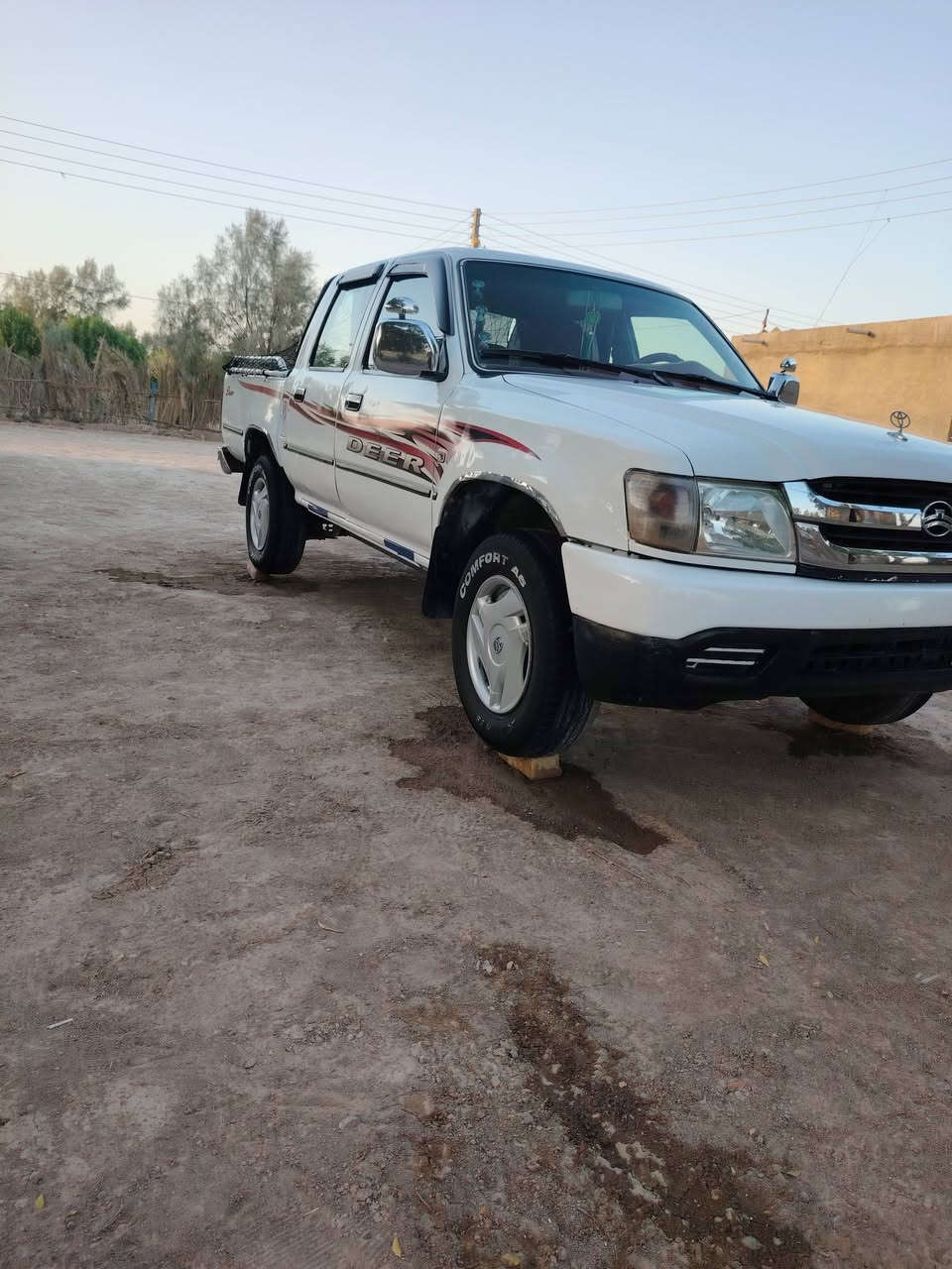 السلام عليكم دير 2006مال مزاد مصبوغه صبغ جمالي
مكينه وكير واكسن وتخم تاير جديد تبريد تدفه كله شغال
كهربايات كله شغاله المكان ذي قار  السعر. 26 بيه مجال
الرقم ***********
