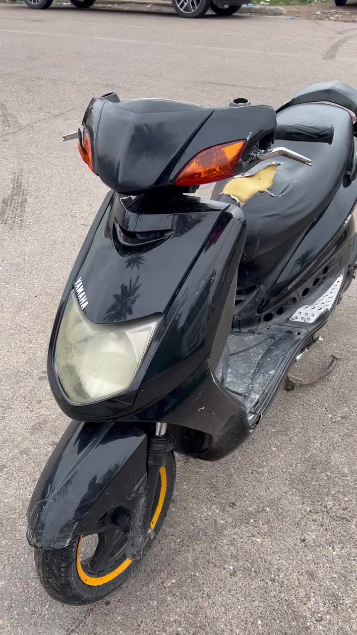 السلام عليكم سكنس نثية كوري الدراجه تشتغل وتمشي ولكهربائيات كلها شغاله بس بيها كرنك سعرها من الاخير 200 الف عنوان بغداد الشعلة ***********
