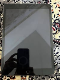 ايفون 9 • مستخدم قليل • نجف