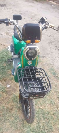 بدون بطاريات • دراجة كهربائية