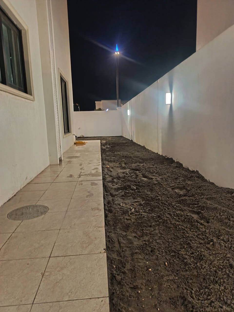 يالله سلام عليكم نشتغل كافه الحدايق داخل المجمعات وخارج كادر كامل حفر الحدايق وتدخيل التراب ورفع النقاذ وشرط تراب السده درجه اولى

***********
***********

لسنا الوحيدين لكننا الأفضل
