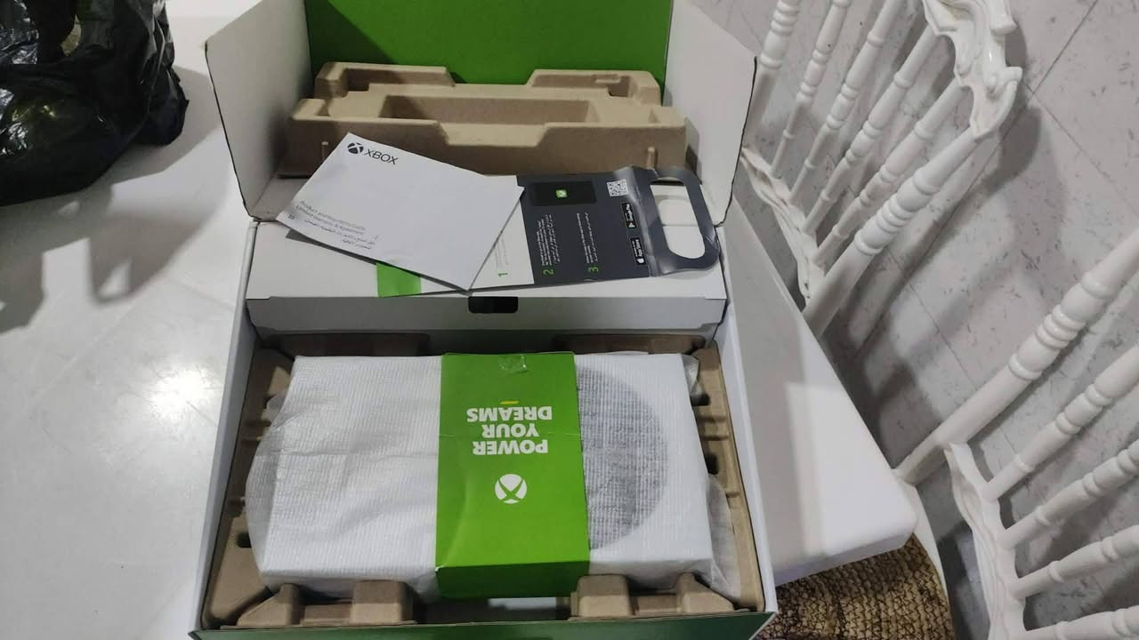 متوفر اكس بوكس سيريس اس ذاكرة512 اصدار 23 كامل ملحقات الجهاز السعر النهائي 350 الف
متوفر توصيل لكل مدن العراق
***********
