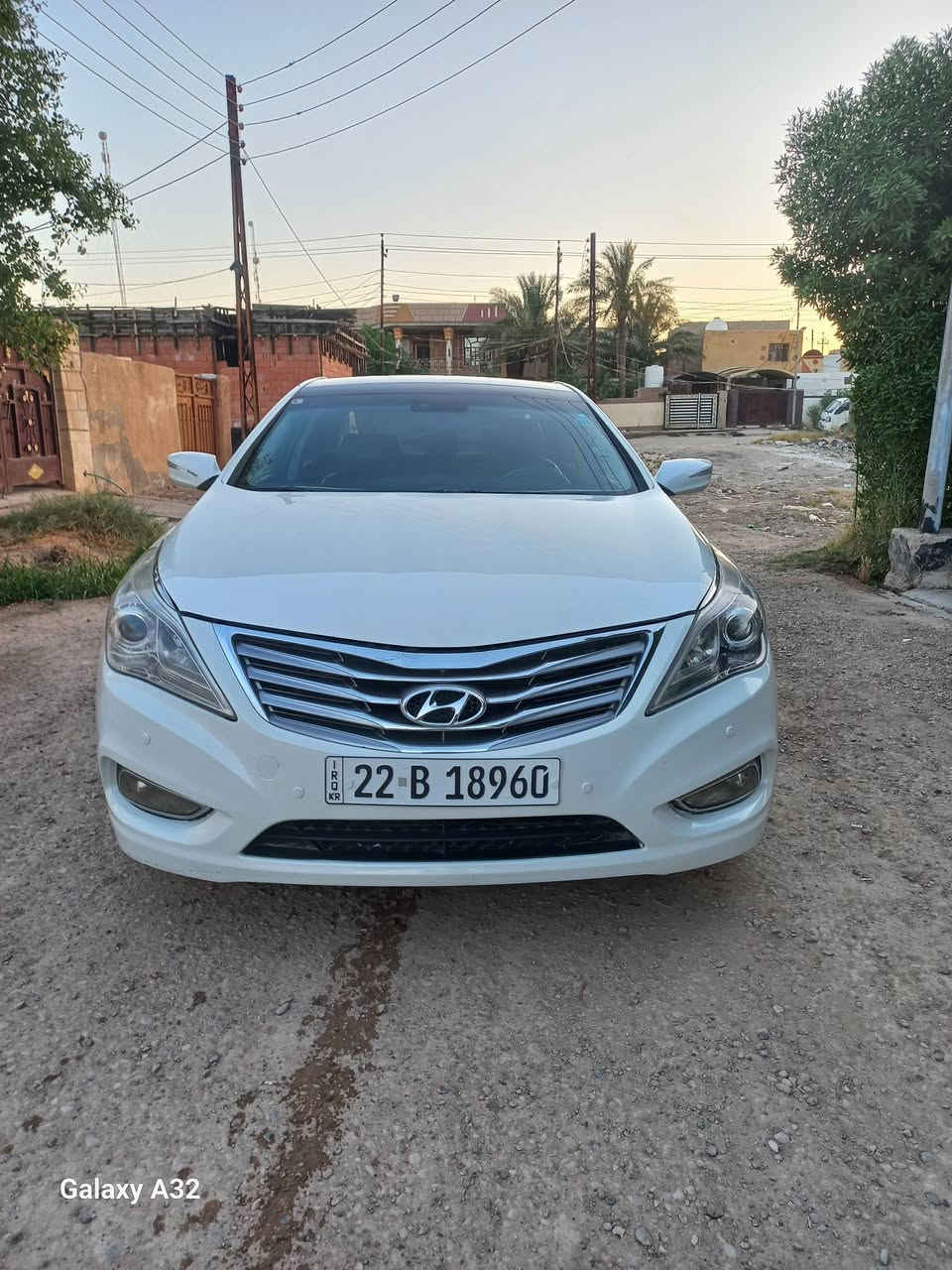 السلام عليكم هونداي أزيرا للبيع موديل 2014 خليجي بيها فقط بنيد وبارد قليل  رقم أربيل بسمي سنويه جديده سياره جاهزه كير مكنيه حداديه تخم تيارات تبريد ثلج كلش نضيفه ماشيه 130 ستخدام شخصي سياره عله ايدي مكينه (6سلندر)3000 سعر 123 وبيه مجال بسيط رقم الهاتف *********** (السونار مرفق بلمنشور)
