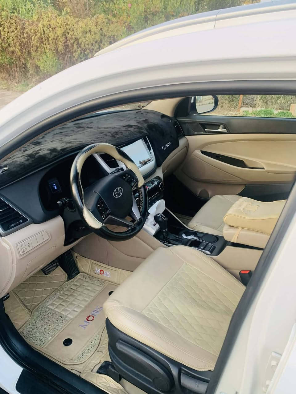 توسان كوري 18 ماشي 94k اتصال ***********
