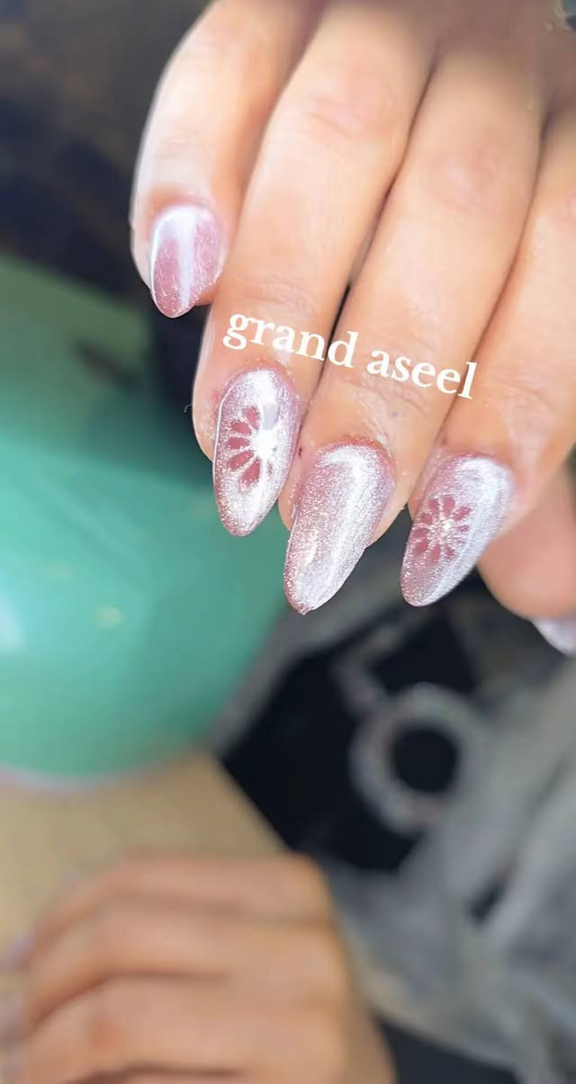 العنوان _بغداد _الدوره_ شارع الصحه _مقابيل حلويات ابن نايف _عماره ركن الملك _الطابق الثاني _شقه رقم 5📍
للحجز والاستفسار _ ***********📞
💎 جمالك هو مهمتنا #كَراند_اسيل
