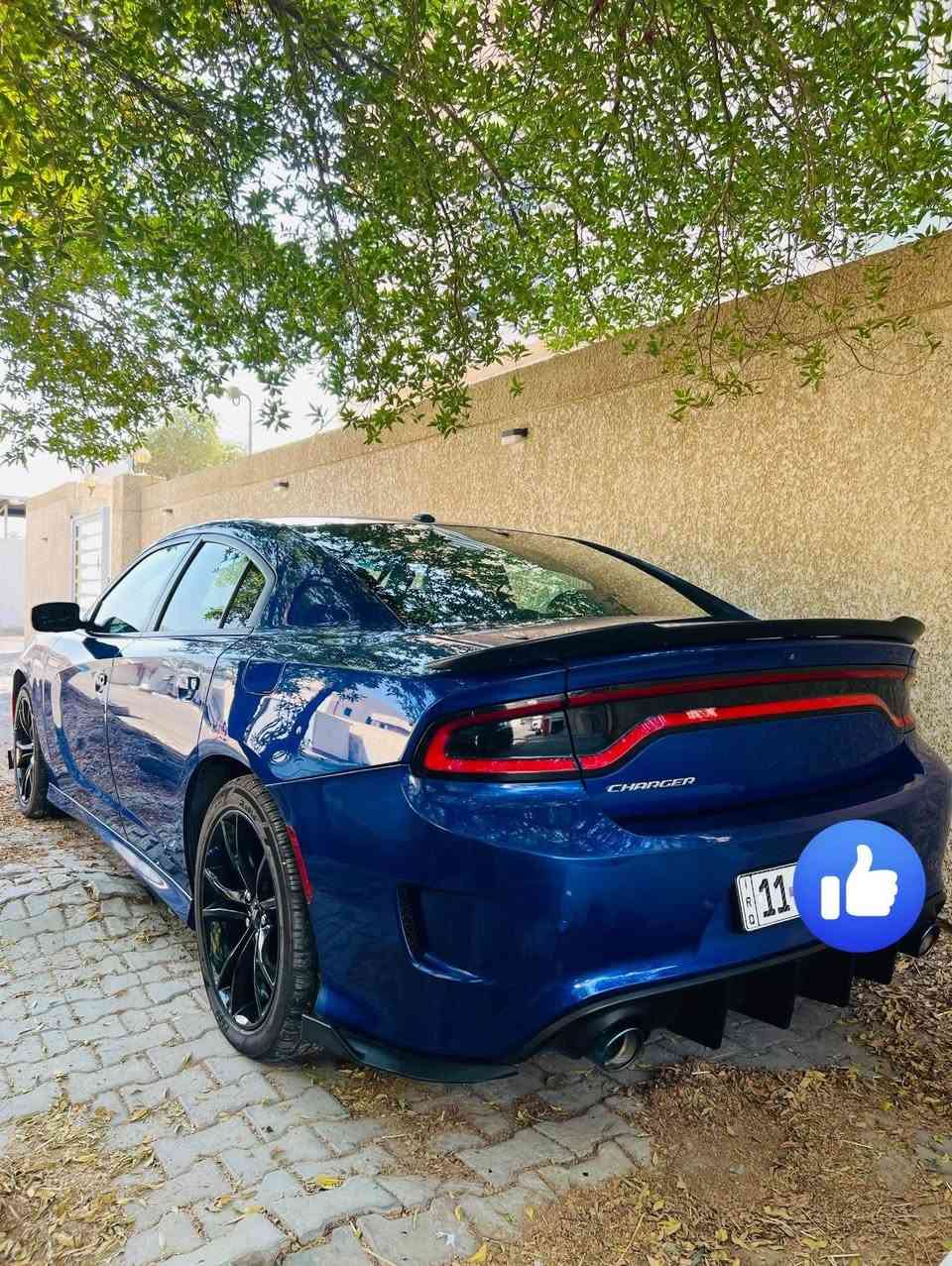 السلام عليكم اخوان ، جارجر 2020 للبيع جويتي  indigo blue
سيارة حادثها بسيط مبدل قطعة وحدة البنيد وبارد بنهاية الجاملغ مالسايق وبيها تكحيلات بسيطة  .
ممشى  السيارة 65 الف ميل 
السيارة مبدل الها ويل اصلي بلاك توب مكسيكي 20
السيارة مبدل الها عدسات ليزر ثلاثية بالجديد 
السيارة مبدللها بطارية جديدة .
صدر امامي جديد ، بلكات ngk من الحسام جديدة
مبدل عبوة فيت بمبم والاصلية موجودة تشتغل .
عليها طبقة حماية نانو سيراميك  .
محدثة gt وعليها دفيوزر ولحية وزعانف وسبايدر .

مواصفات السيارة :
كشنات جلد تبريد وتدفئة امامي خلفي
تشغيل وفتح جنطة عن بعد
خزن كشنات ميموري ، 
تحكم كشنات كهرباء
تحكم ستيرن 
حساسات خلفية 
شاشة وسط كار بلي 
وبقية المواصفات المتعارف عليهن 

السعر : 227 ورقة 
الرقم: ***********
مرقمة بغداد باسمي 
المكان واسط - الكوت
