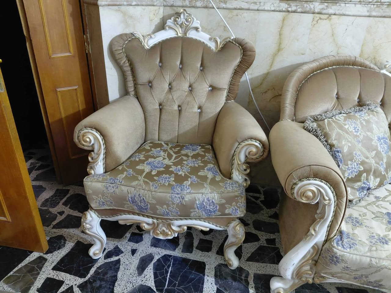 السلام عليكم تخم ملكي بحاله جيدة السعر مناسب


**إذا كنت صاحب هذا الإعلان وتريد حذفه لأي سبب، رجاءا أرسل رسالة إلى الدعم الفني**