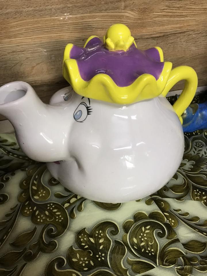 قوري الحسناء والوحش اصلي مختوم دزني بي خطوط صبغ من المصنع مامبينه جديد حجم كلش كبير  السعر ب١٥  عندي توصيل ب٤


**إذا كنت صاحب هذا الإعلان وتريد حذفه لأي سبب، رجاءا أرسل رسالة إلى الدعم الفني**