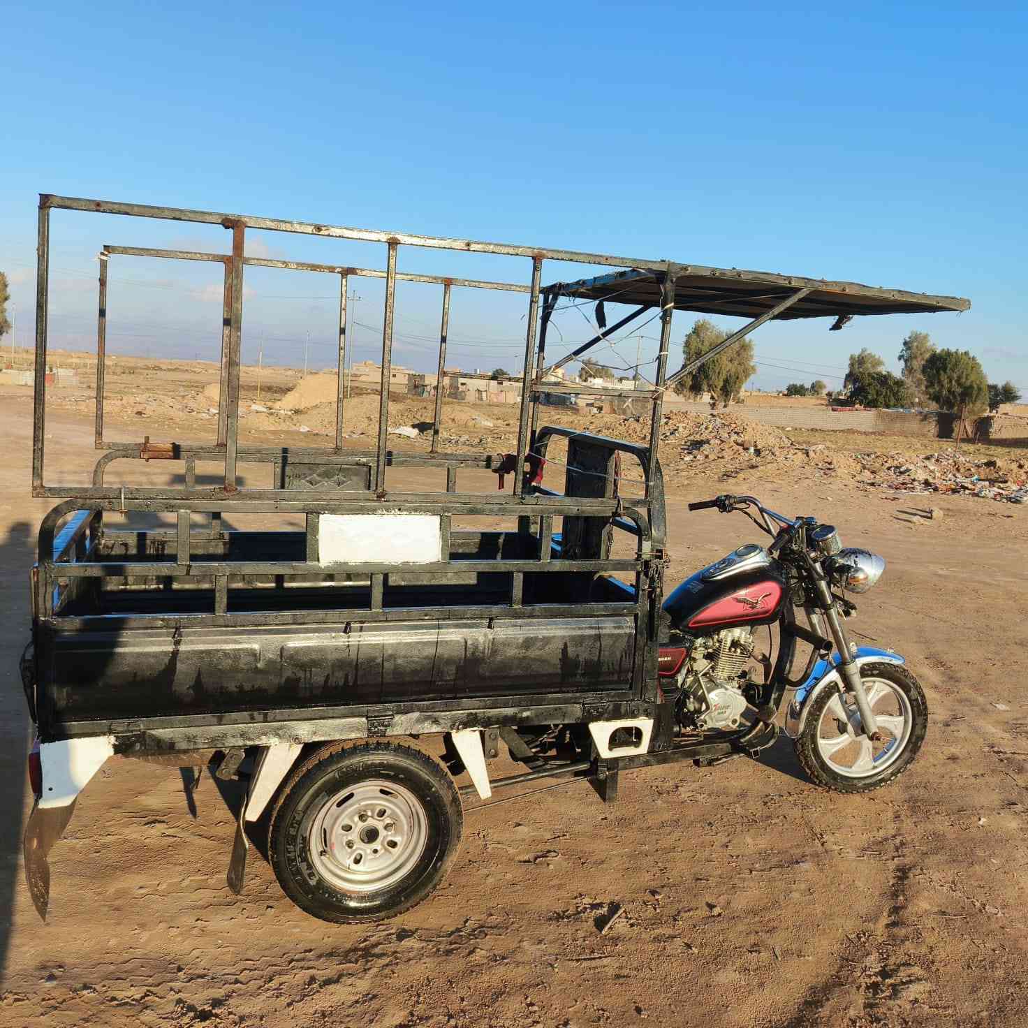 مكلف بل نشر سلام عليكم ستوته للبيع شاصي ركبه شرط نضافتها كدام العين  
السعر 650وبيه مجال رقم صاحبه *********** مكان بيجي
