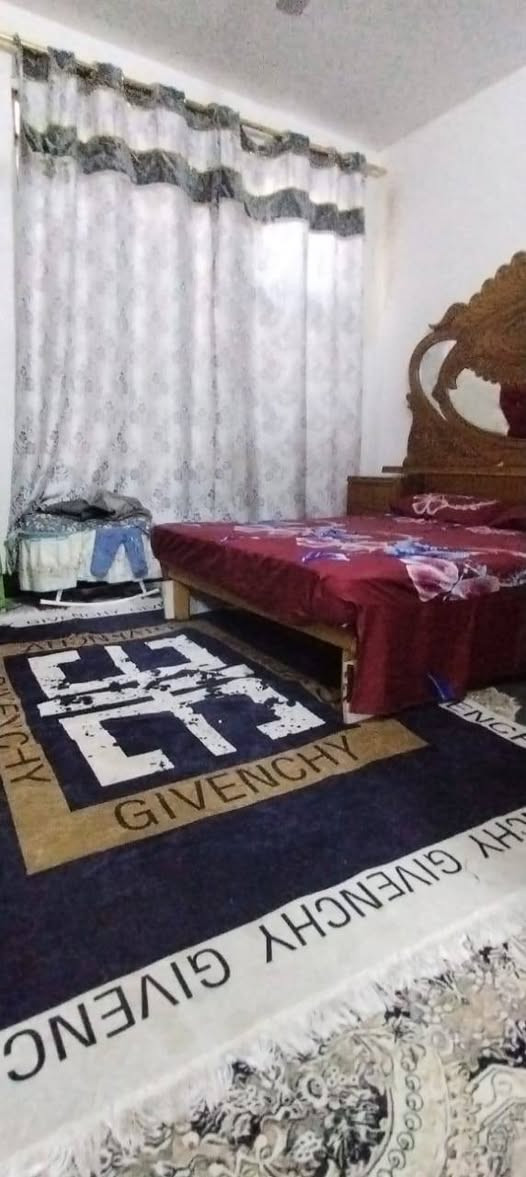 بسم الله وعلى بركة بيت 150 متر مال جناي شغل درجه اولى موقع جيد ومميز 150 متر طابقين معزول يرهم للسكن ويرهم للاستثمار العقاري السعر 88 مليون قابل للتفاوض مع صاحب العقار سامراء دوانم المعمل للاستفسار مراجعة مكتب الياقوت للعقار ***********
