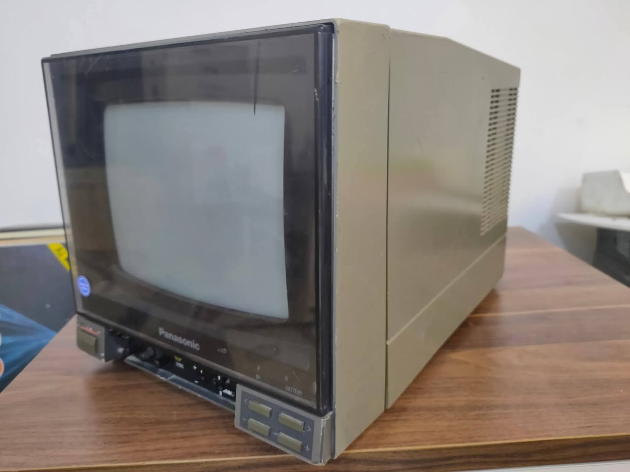 تلفزيون ومونيتر باناسونيك  حجم شاشة سبعة صناعة ياباني عاطل  سعر ٣٥ ألف


**إذا كنت صاحب هذا الإعلان وتريد حذفه لأي سبب، رجاءا أرسل رسالة إلى الدعم الفني**