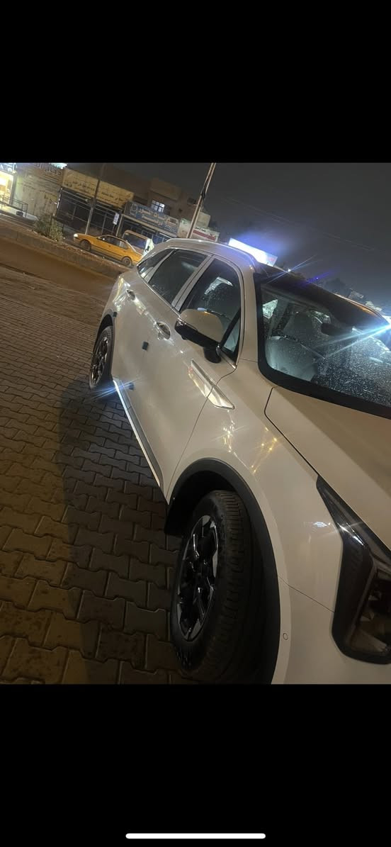 سلام عليكم سورنتو 24 فول 5 كامرات كشنات جلد تدفئه وتبريد مكينه 2500 مكفوله السياره سعرها 293 /***********
